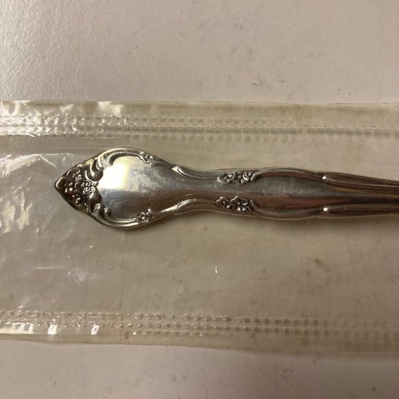 Vintage NEW Infant Spoon - Affection by Oneida Community Silverplate Flatware - Picture 5 of 14